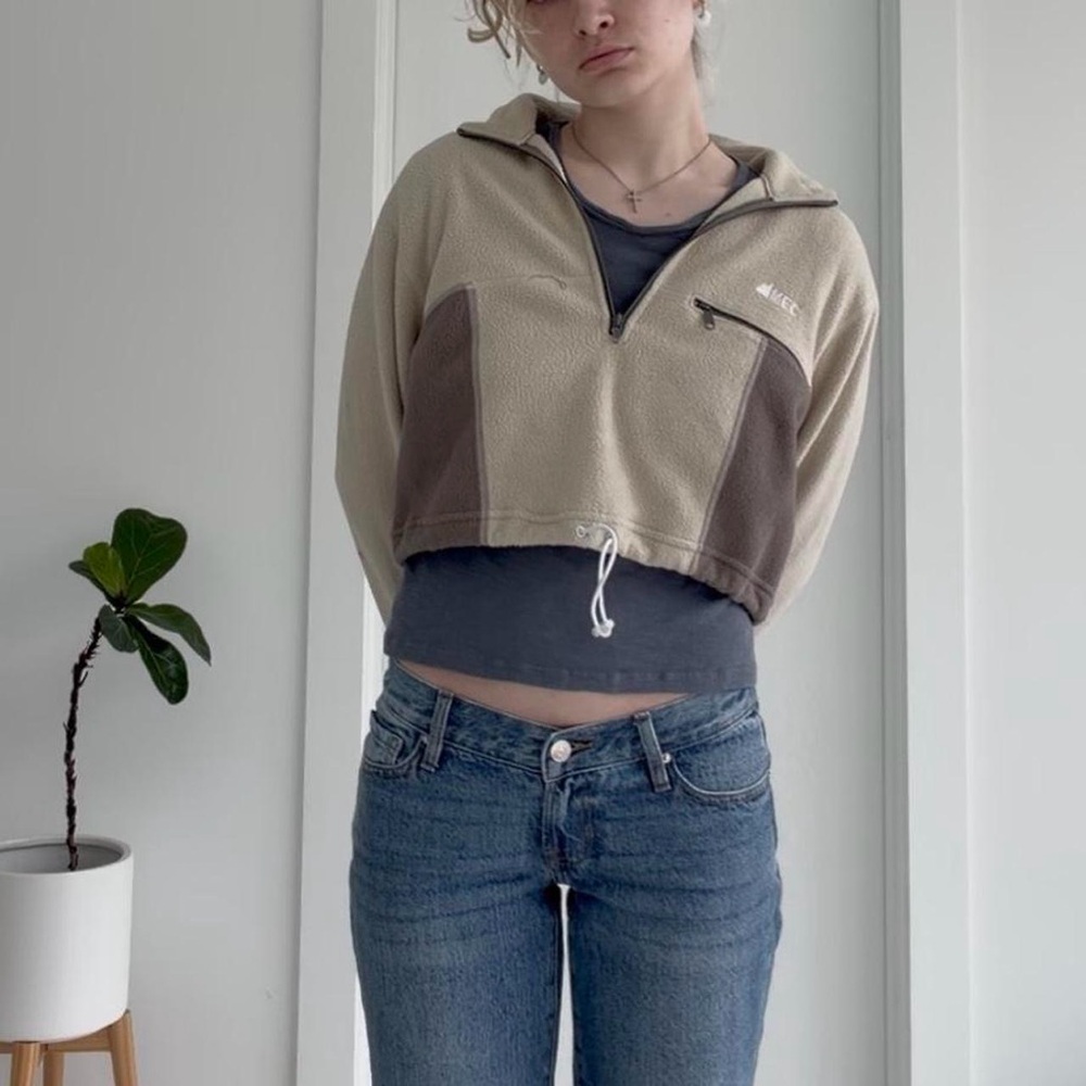 Beige and brown Cropped fleece jacket